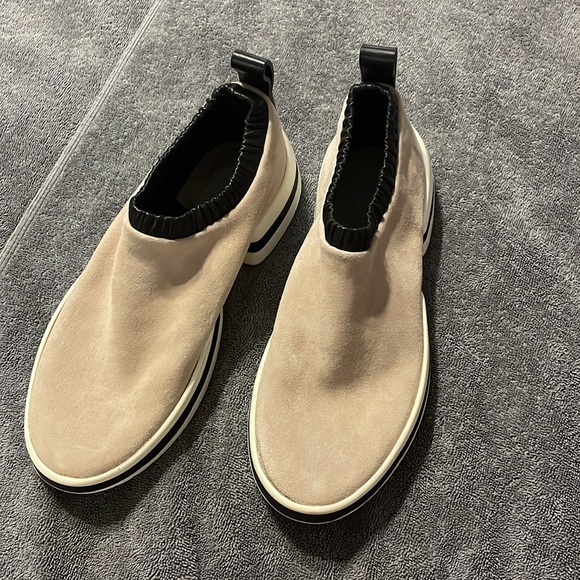 Stuart Weitzman Tan, Cream & Black Suede Sneakers Women’s Size 7 - Picture 2 of 10